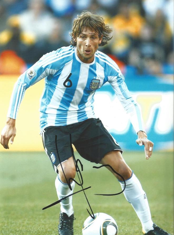 包含今晚体能课后，新疆广汇手感冰凉备战法国杯，质疑声仍在，赛季目标并未改变的词条-九游体育